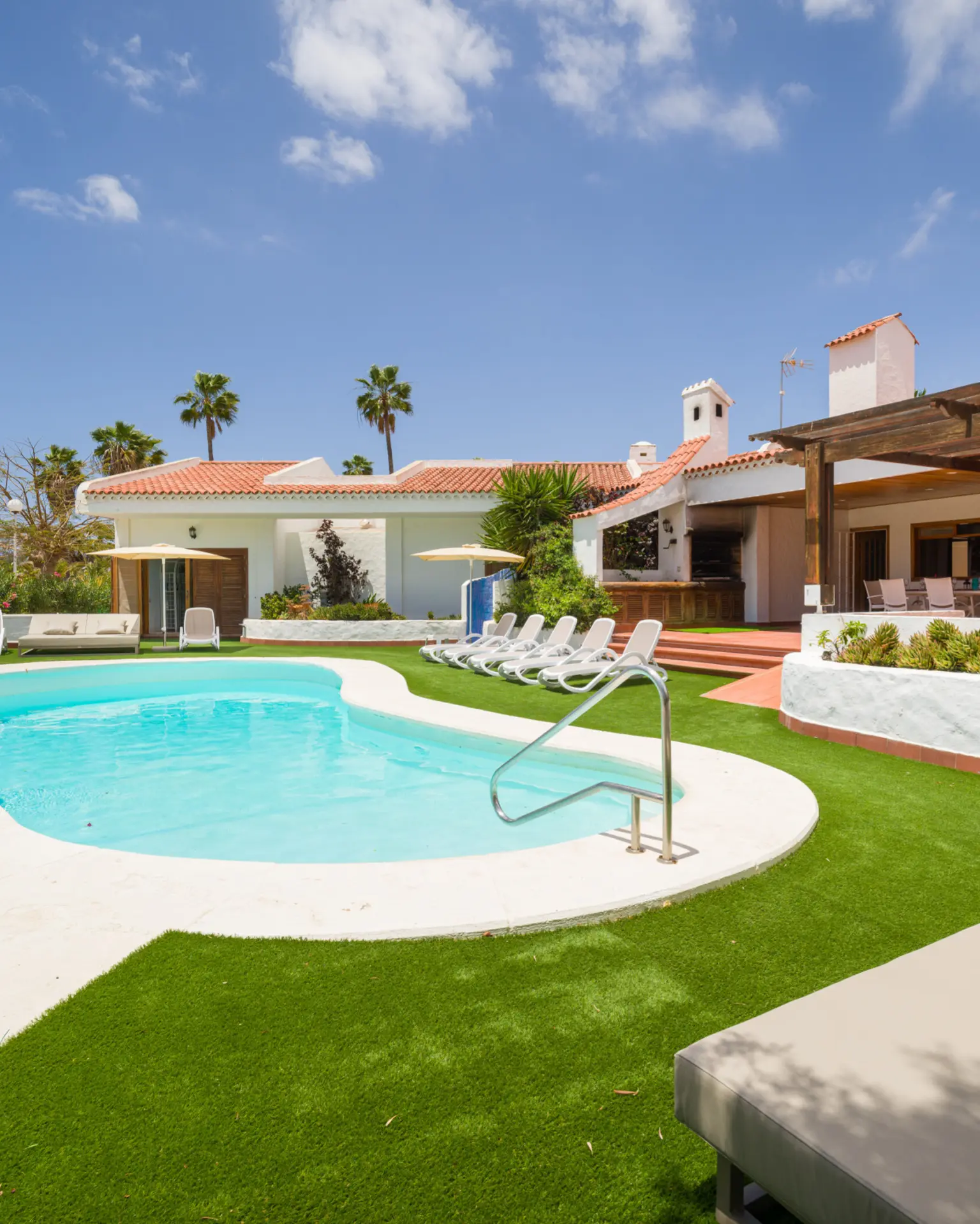 Family villa in Gran Canaria with pool